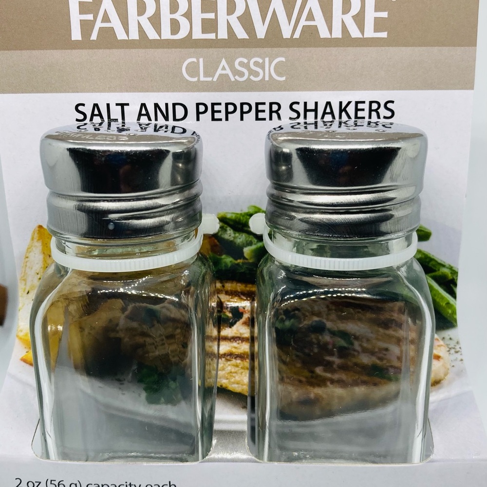 FINAL CLEARANCE SALE Item Farberware Salt and Pepper Glass Shakers NWT